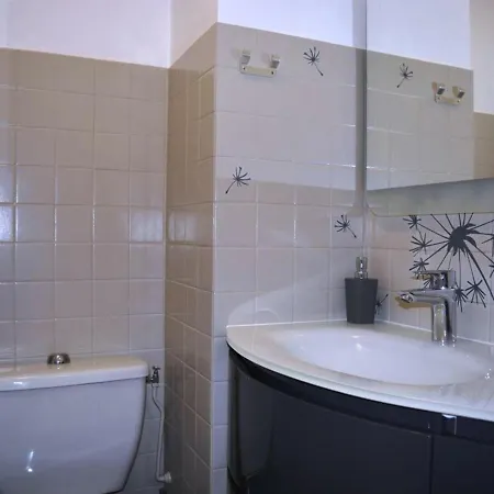 Apartament 4 Pers. Proche Pistes Avec Parking Et Casier A - Fr-1-241-129